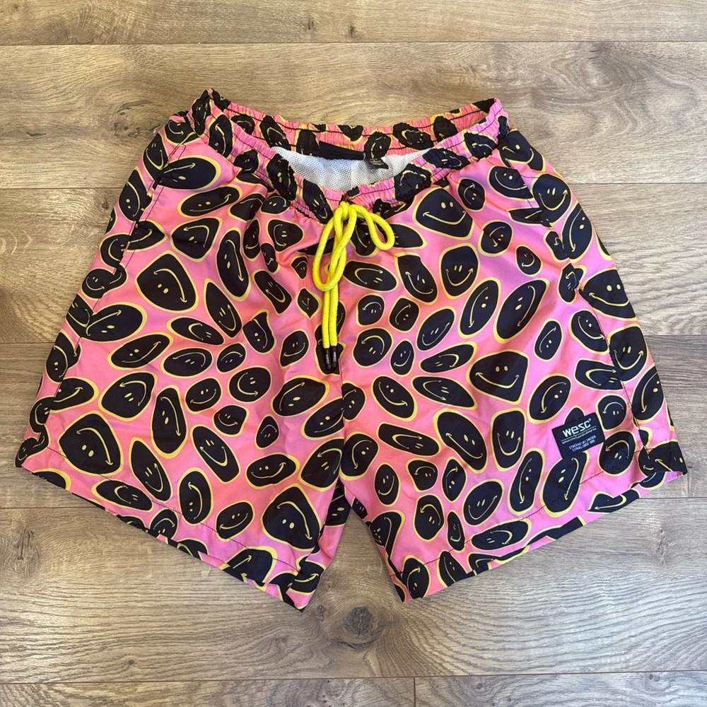 WESC Unisex (L/XL) Pink Marty Trippy Smiley Cotton Shorts NEW Skate Grunge
